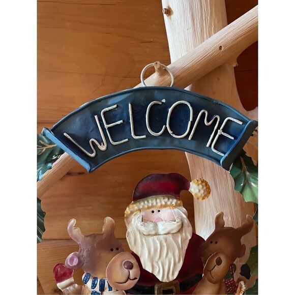 Santa Welcome Wreath - Picture 2 of 3